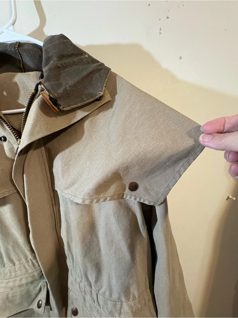 Outback Trading Co. utility Jacket men tan canvas oilskin utility hooded medium